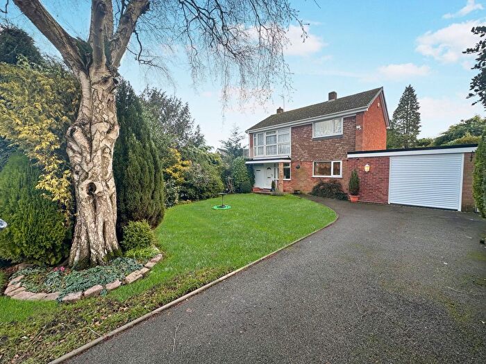 4 Bedroom Detached House For Sale In Weston Close, Bishops Wood, South Staffordshire, ST19
