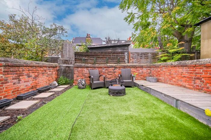 1 Bedroom Flat To Rent In Kingston Road, South Wimbledon, South Wimbledon, London, SW19