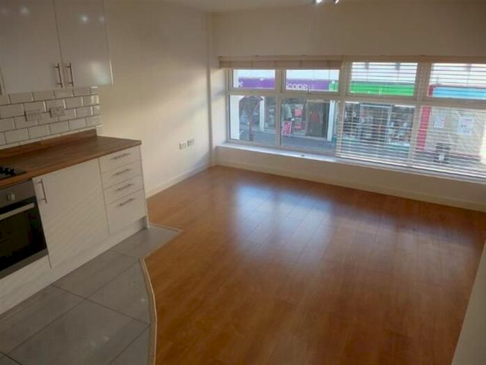 1 Bedroom Flat To Rent In Worcester Street, Kidderminster, DY10