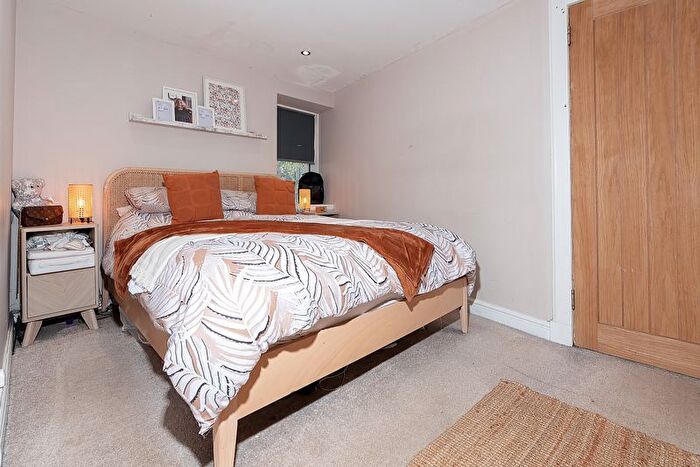2 Bedroom Flat For Sale In Croft Street, Penicuik, EH26
