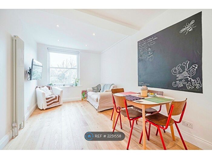 3 Bedroom Flat To Rent In Deptford High St, London, SE8