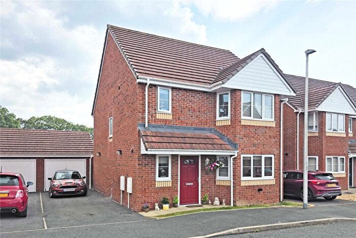 3 Bedroom Detached House For Sale In Afon Way, Tremont Park, Llandrindod Wells, Powys, LD1