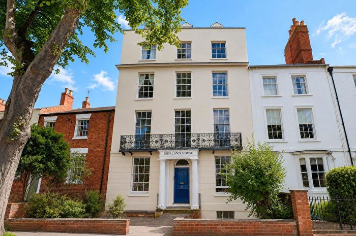 1 Bedroom Flat To Rent In Portland Street, Leamington Spa, CV32