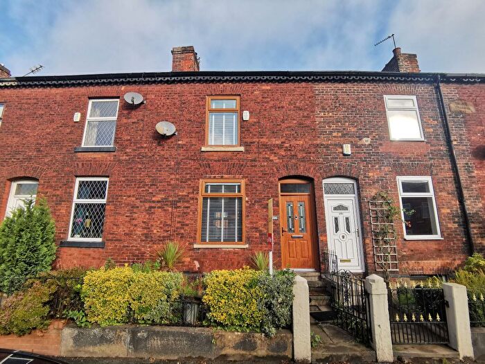 2 Bedroom Terraced House To Rent In Manchester Old Road, M24