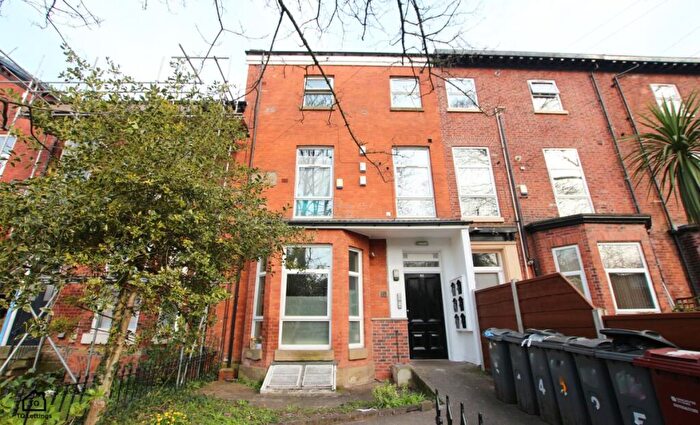 2 Bedroom Flat To Rent In Withington Road, Whalley Range, M16