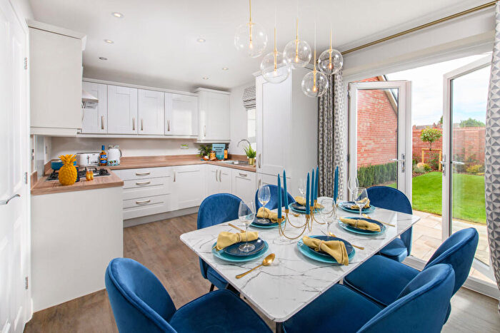 3 Bedroom Semi-Detached House For Sale In Phoenix Lane, Fernwood, Newark, NG24