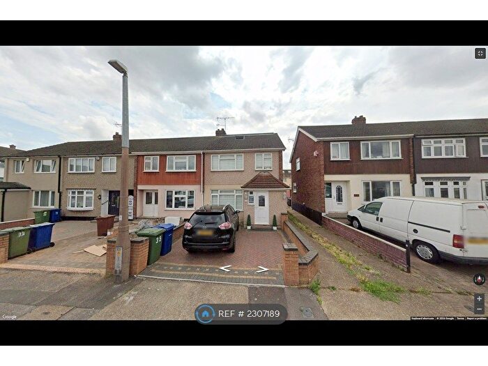 4 Bedroom Semi-Detached House To Rent In Rushdon Close, Grays, RM17