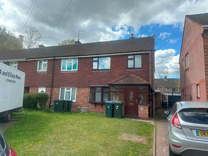 3 Bedroom Property To Rent In Goode Croft, Tile Hill, Coventry R, CV4