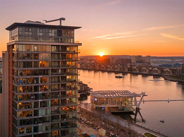 3 Bedroom Flat For Sale In Royal Docks, London, E16