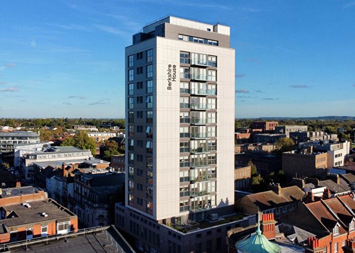 Studio To Rent In Queen Street, Maidenhead, Berkshire, SL6