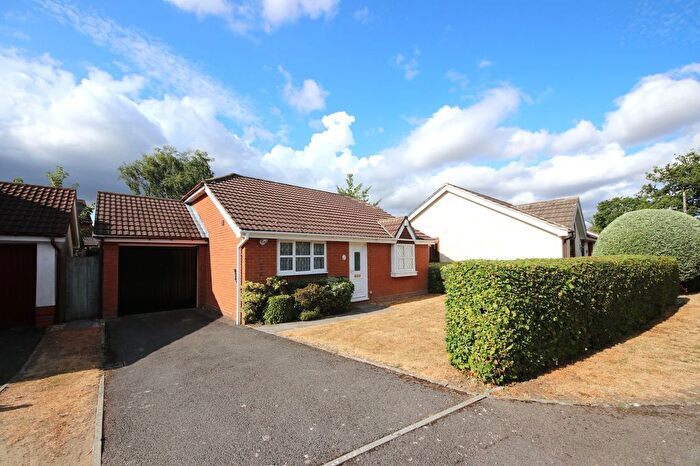 3 Bedroom Detached Bungalow For Sale In Old Shamblehurst Lane, Hedge End, SO30