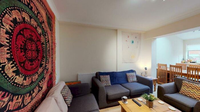 5 Bedroom Terraced House To Rent In Carholme Road | Student House | /, LN1