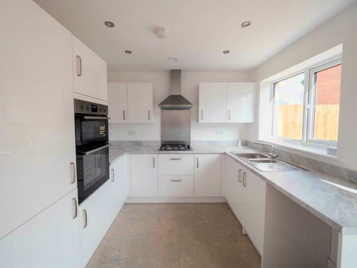 3 Bedroom Terraced House To Rent In Amersham Street, Salford, M5