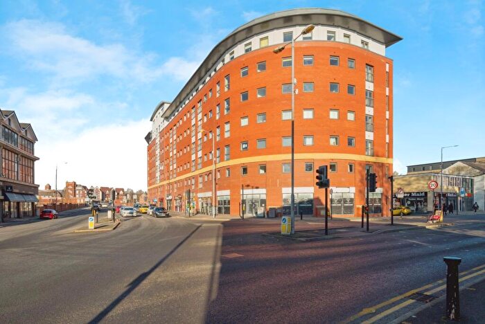 2 Bedroom Flat For Sale In Marsden Road, Bolton, Greater Manchester, BL1