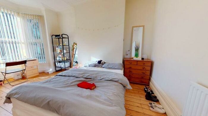 5 Bedroom Terraced House To Rent In Bennett Road, Headingley, Leeds, LS6