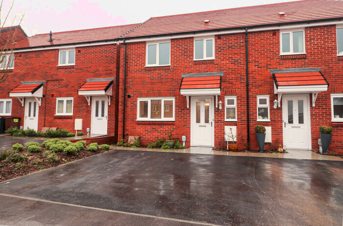 3 Bedroom Semi-Detached House To Rent In Jockey Way, Andover, SP11