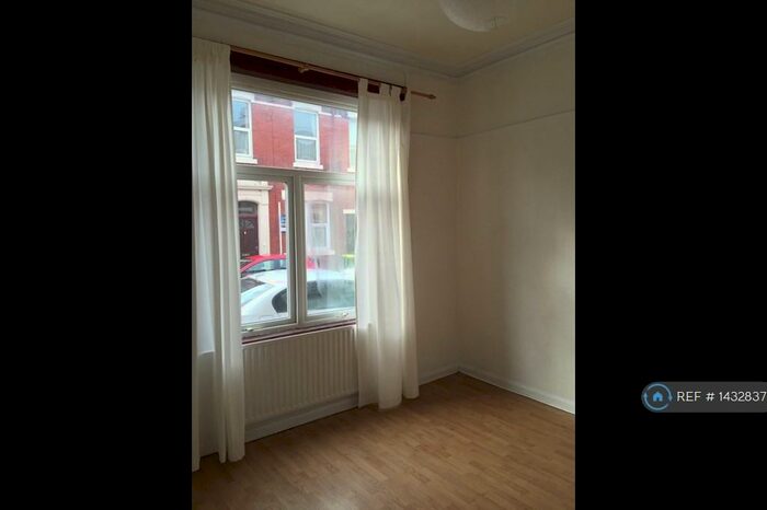 3 Bedroom Terraced House To Rent In Emmanuel Street, Preston, PR1