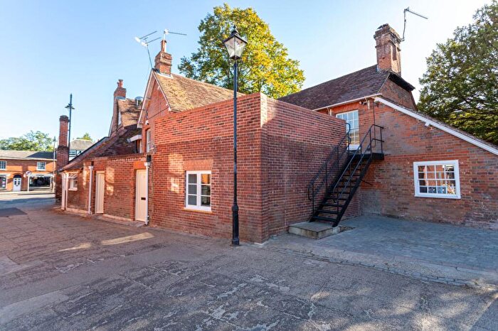 2 Bedroom Flat For Sale In High Street, Hartley Wintney, RG27