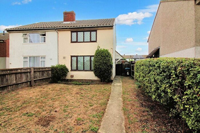 2 Bedroom Semi-Detached House To Rent In Albany Place, Aylesbury, HP19