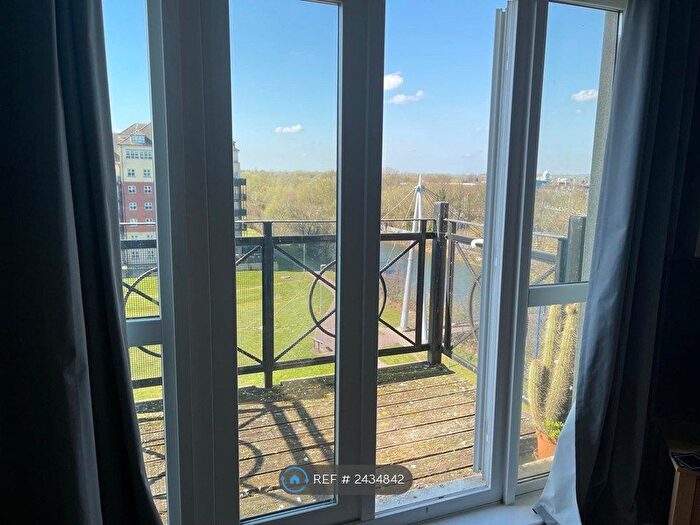 2 Bedroom Flat To Rent In Britannia House, Bedford, MK42