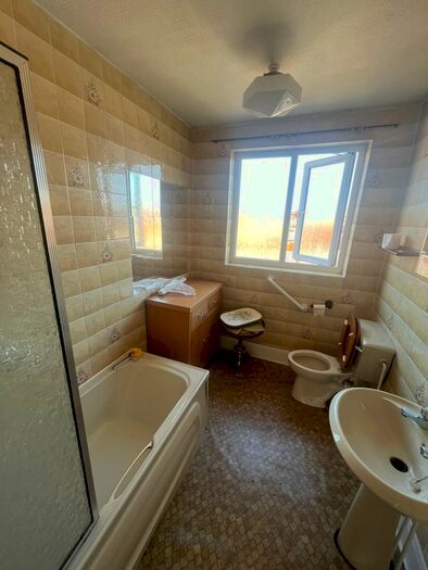 2 Bedroom Detached House To Rent In Basford Drive, Sheffield, S9