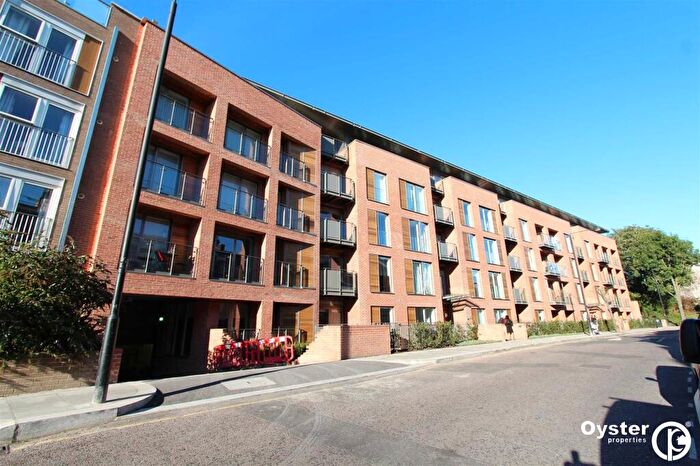 2 Bedroom Flat To Rent In Maygrove Road, Beaufort Court, NW6