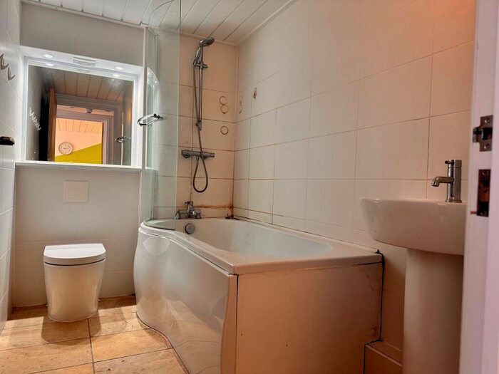 2 Bedroom Flat To Rent In Lee Street, Leicester, LE1