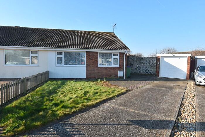 2 Bedroom Semi-Detached Bungalow For Sale In Aspen Close, St. Marys Bay, Romney Marsh, TN29