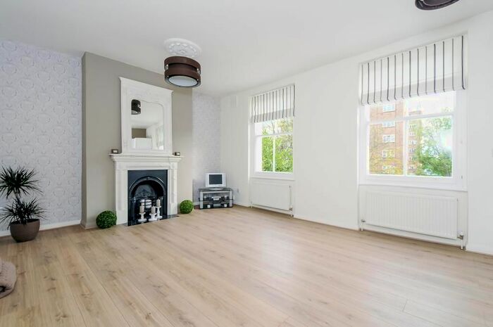 2 Bedroom Flat To Rent In Versailles Road, Anerley, London, SE20
