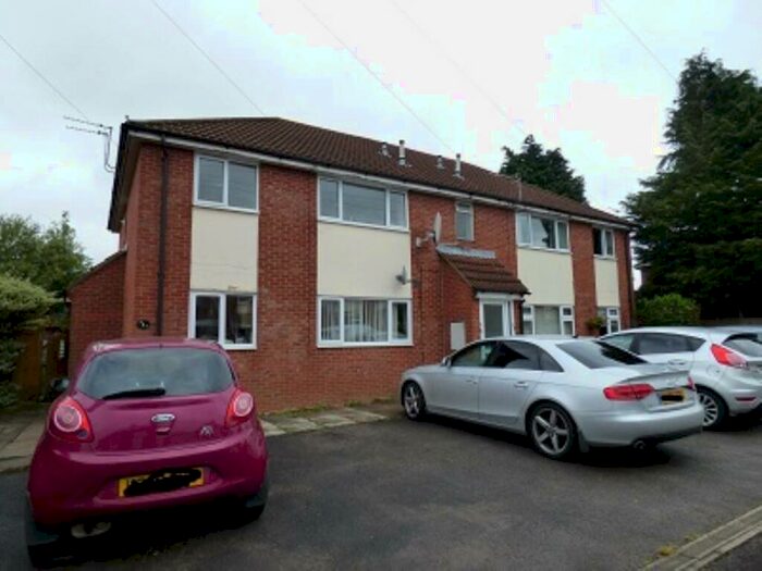 2 Bedroom Flat To Rent In Audrey House, West Parade, Warminster, BA12