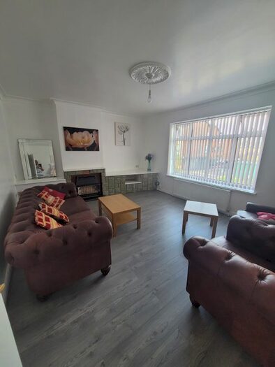 1 Bedroom Flat To Rent In Burnage Lane, Manchester, M19