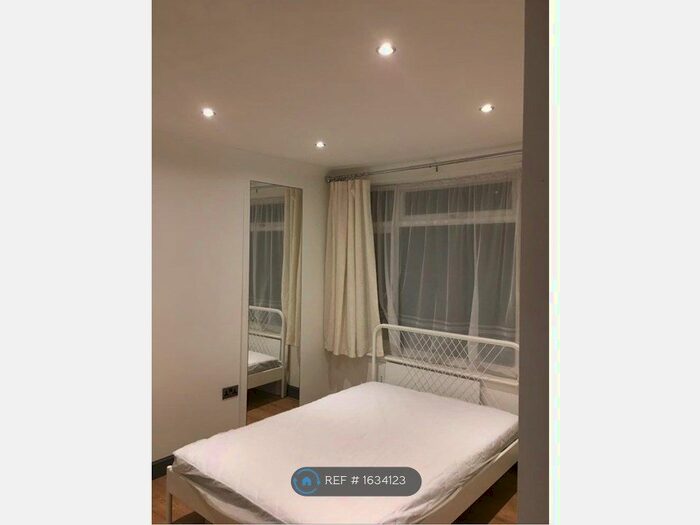 Studio To Rent In Sylvester Road, Wembley, HA0