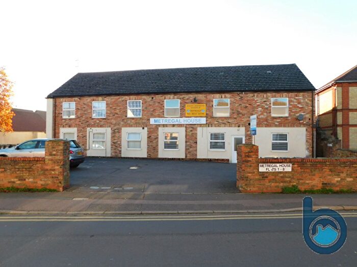 2 Bedroom Flat To Rent In Metregal House, South Street, Stanground, Peterborough, PE2