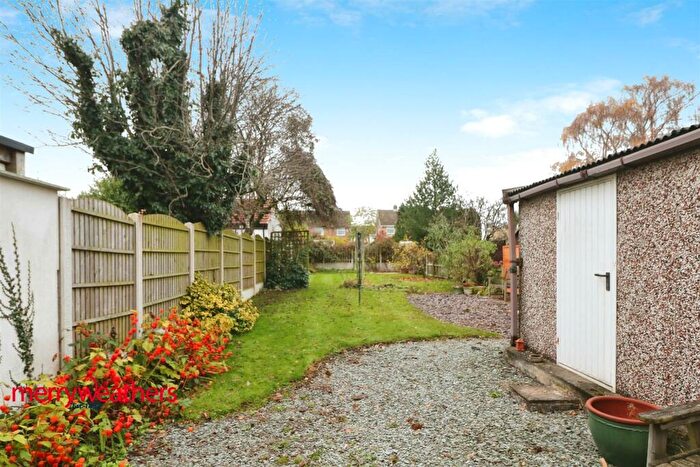 3 Bedroom Semi-Detached House To Rent In Braithwell Road, Maltby, Rotherham, S66