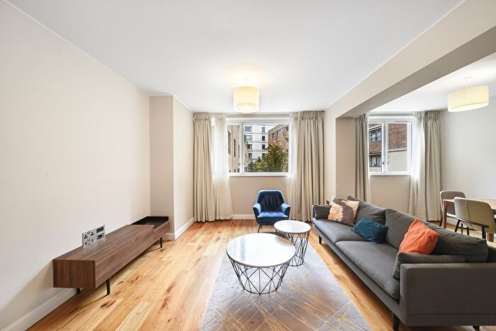 3 Bedroom Flat To Rent In Cloud Street, London, E15