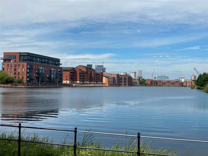 2 Bedroom Flat To Rent In Galleon Way, Cardiff, CF10