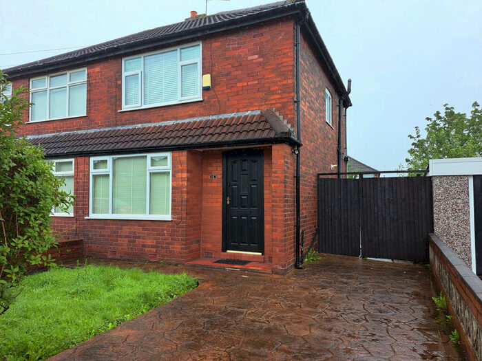 2 Bedroom Semi-Detached House To Rent In Kent Road, Dane Bank, M34