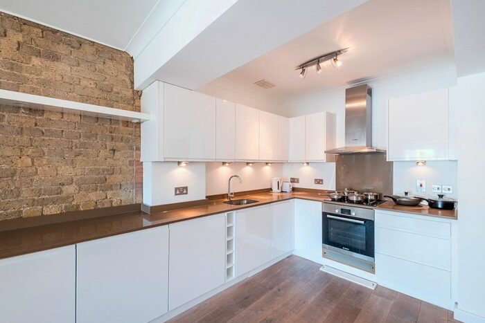 2 Bedroom Flat To Rent In Lafone Street, London, SE1