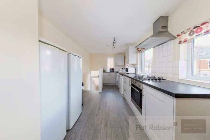4 Bedroom Property To Rent In Bayswater Road, Newcastle Upon Tyne, NE2