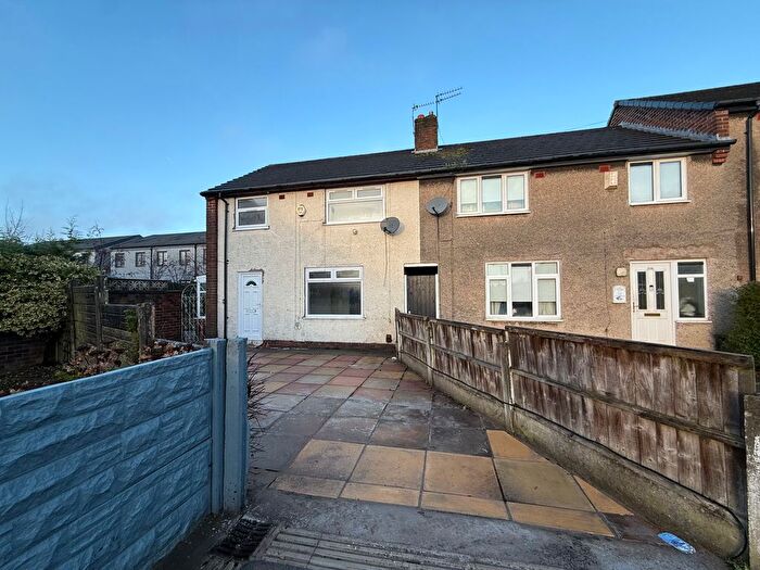 3 Bedroom End Terrace House To Rent In Pennine Drive, St. Helens, WA9