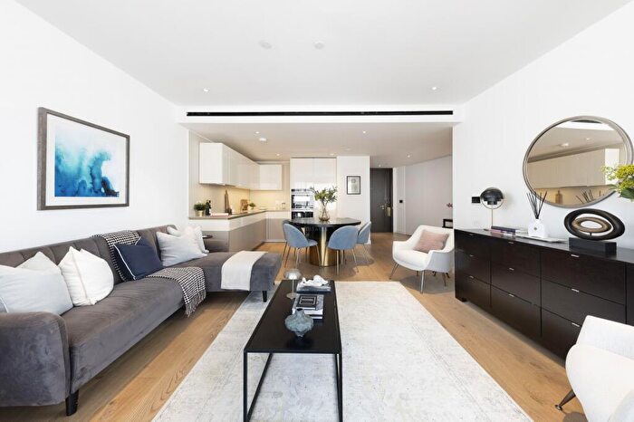 3 Bedroom Apartment For Sale In L-, Electric Boulevard, Battersea, SW11
