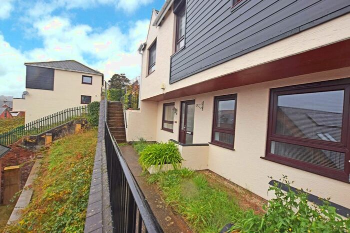 2 Bedroom Apartment To Rent In Exeter, Devon, EX4
