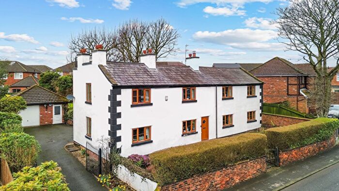 4 Bedroom Detached House For Sale In Bleak Hill Road, Windle, WA10