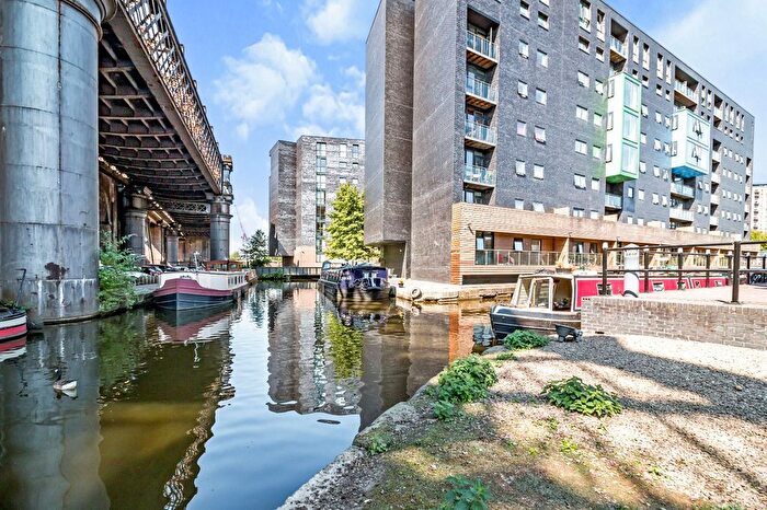 2 Bedroom Flat To Rent In Potato Wharf, Manchester, Greater Manchester, M3