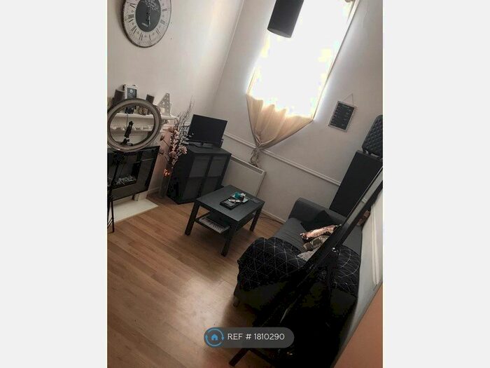 1 Bedroom Flat To Rent In Fountain Buildings, Bath, BA1