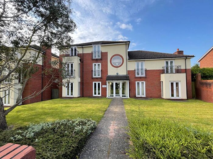 2 Bedroom Apartment To Rent In High Street, Solihull Lodge, Solihull, B90