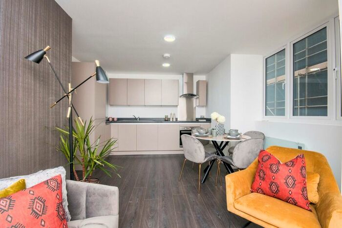 2 Bedroom Apartment To Rent In Gildredge Road, Eastbourne, BN21