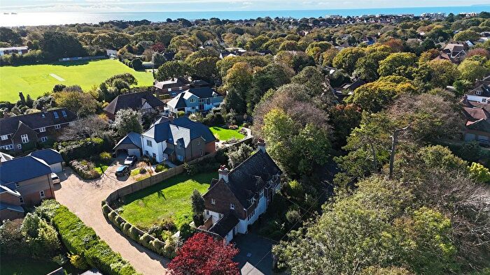 4 Bedroom Detached House For Sale In Manor Road, Milford On Sea, Lymington, Hampshire, SO41