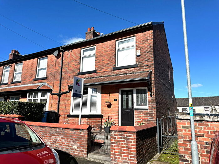 3 Bedroom End Of Terrace House For Sale In Wesley Street, Royton, OL2