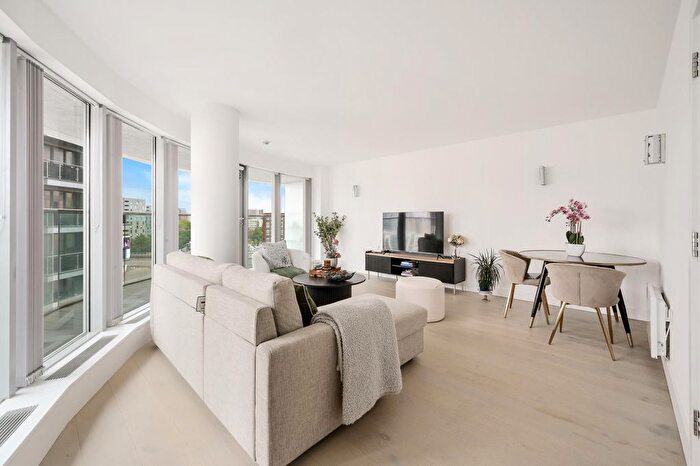 1 Bedroom Flat For Sale In Michigan Building, Biscayne Avenue, New Providence Wharf, E14